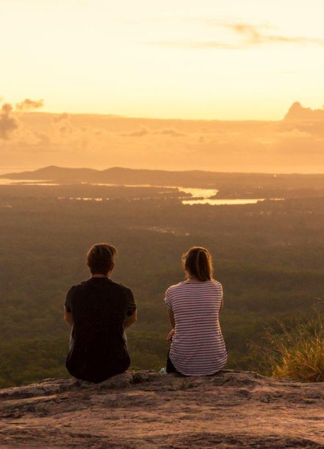 Mount Tinbeerwah sunrise couple jewelszee